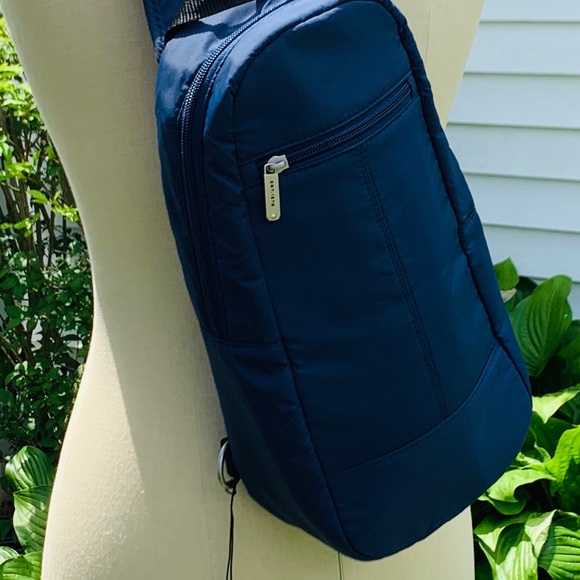 travelon laptop backpack